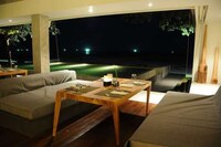 Tropical Romantic Hotels Image 4