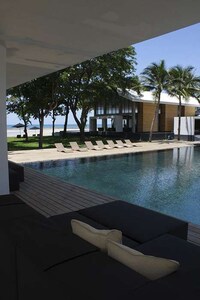 Tropical Romantic Hotels Image 5