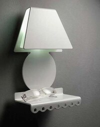 Illuminated Shelf Hybrids Image 2