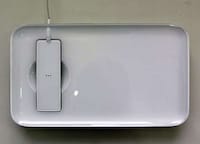 Dish-Like Landline Docks Image 6
