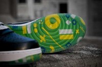 Territory-Loving Kicks Image 8
