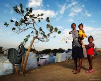 Post-Earthquake Photo Essays Image 6
