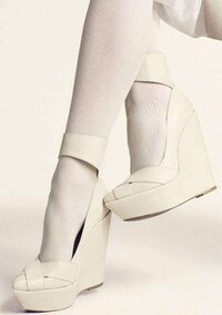 Dark Minimalist Fashion Image 3