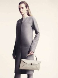 Dark Minimalist Fashion Image 7