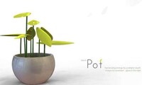 Floral Gadget Chargers Image 3