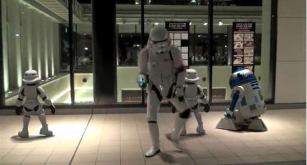 Singing 'Star Wars' Videos