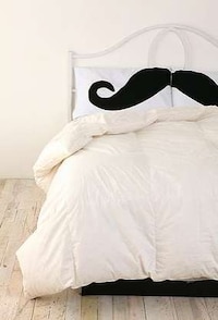 Faux Facial Haircessories Image 4