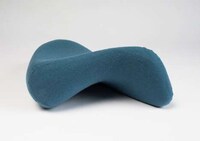Shellfish Seating Image 6