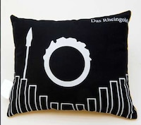 Metropolitan-Inspired Cushions Image 2