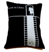Metropolitan-Inspired Cushions Image 6