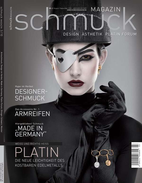 Dark Mistress Pictorials