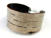 Naturalistic Wooden Accessories Image 3