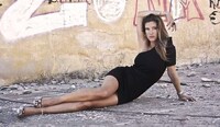 Leggy Urban Editorials Image 4