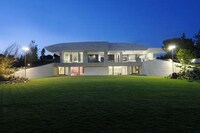 Glamorous Poolside Abodes Image 3