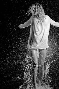 Dancing Splashtography Image 2