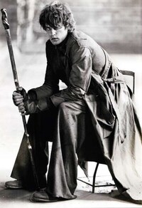 Dusty Fall Fashion Image 4