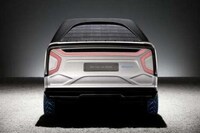 Luxury Hybrid Trucks Image 2