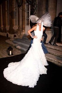 Avant-Garde Masquerades Image 4