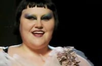 Full-Figured Fashion Shows Image 4