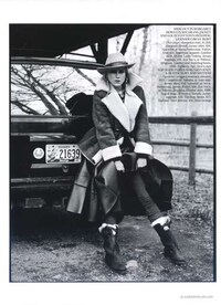 Ultra-Cozy Fashiontography Image 2