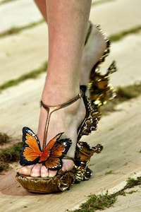 Fluttering Spring Shoes Image 8