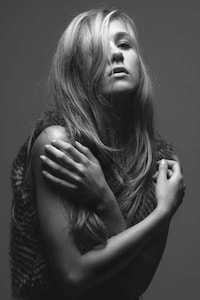 Hair-Flipping Photo Shoots Image 6