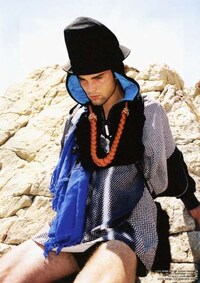 Quirky Outdoor Fashions Image 6