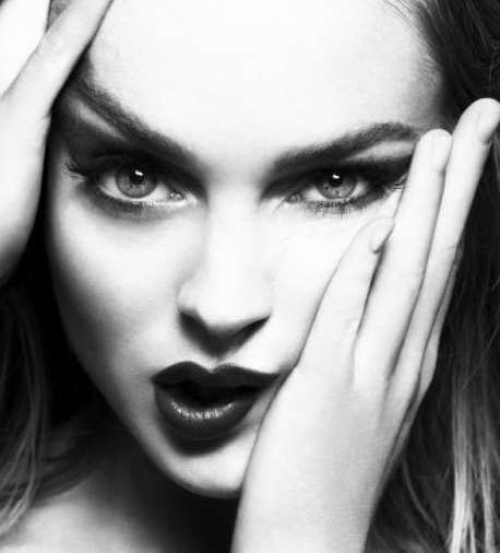 78 Lindsay Lohan Features