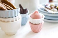 Pastel-Loving Ceramics Image 4