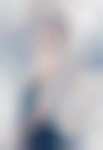 Blurry Perfume Ads