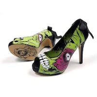 Horrifying Light-Up Pumps Image 4