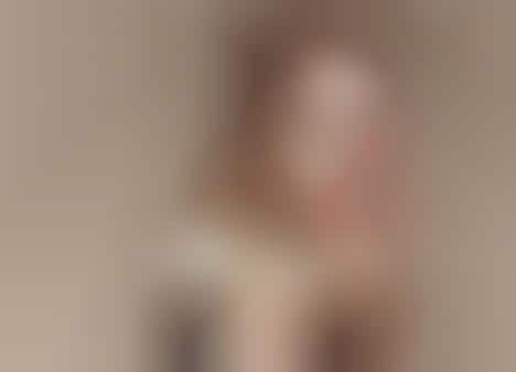 Bewildered Model Shoots