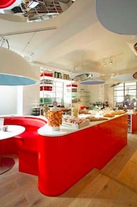 Intimate Pizzerias Image 3