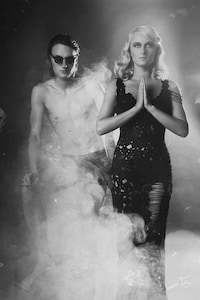 Passionate Photo Spreads Image 3