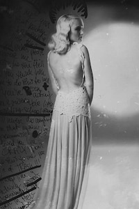 Passionate Photo Spreads Image 6
