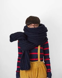 Soffocating Knit Scarves Image 2