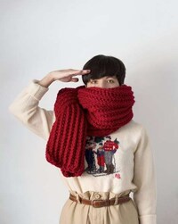 Soffocating Knit Scarves Image 3