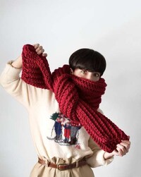 Soffocating Knit Scarves Image 4