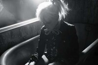 Revealing Street Seductresses Image 7