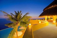 Tranquil Golden Getaways Image 4