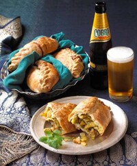 Currying Traditional Dishes Image 3