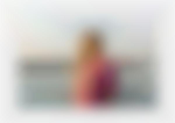 Minimal Feminine Portraits
