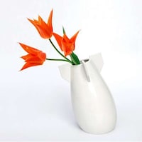 Explosive Flower Holders Image 2