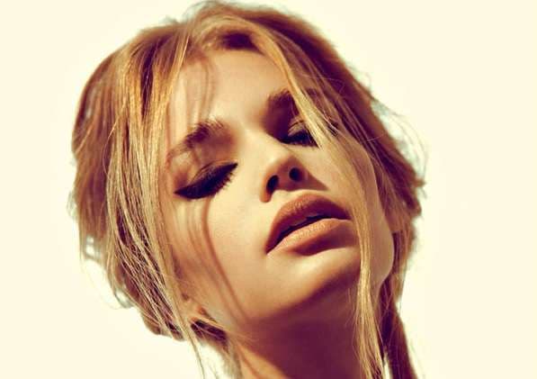 French Bombshell Editorials