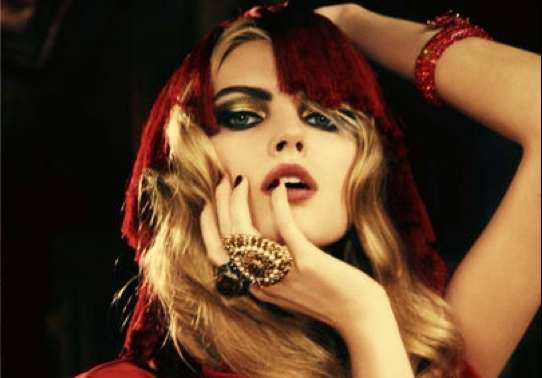 Alluring Arabian Lookbooks