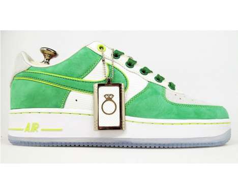 32 Fly Air Force Ones