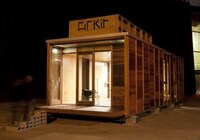 Glassy Off-the-Grid Villas Image 6