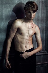 Rorschach Fashion Shoots Image 6