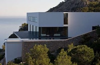 Panoramic Alpine Abodes Image 4