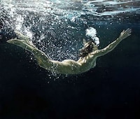 Hyper-Realistic Couple Paintings Image 3
